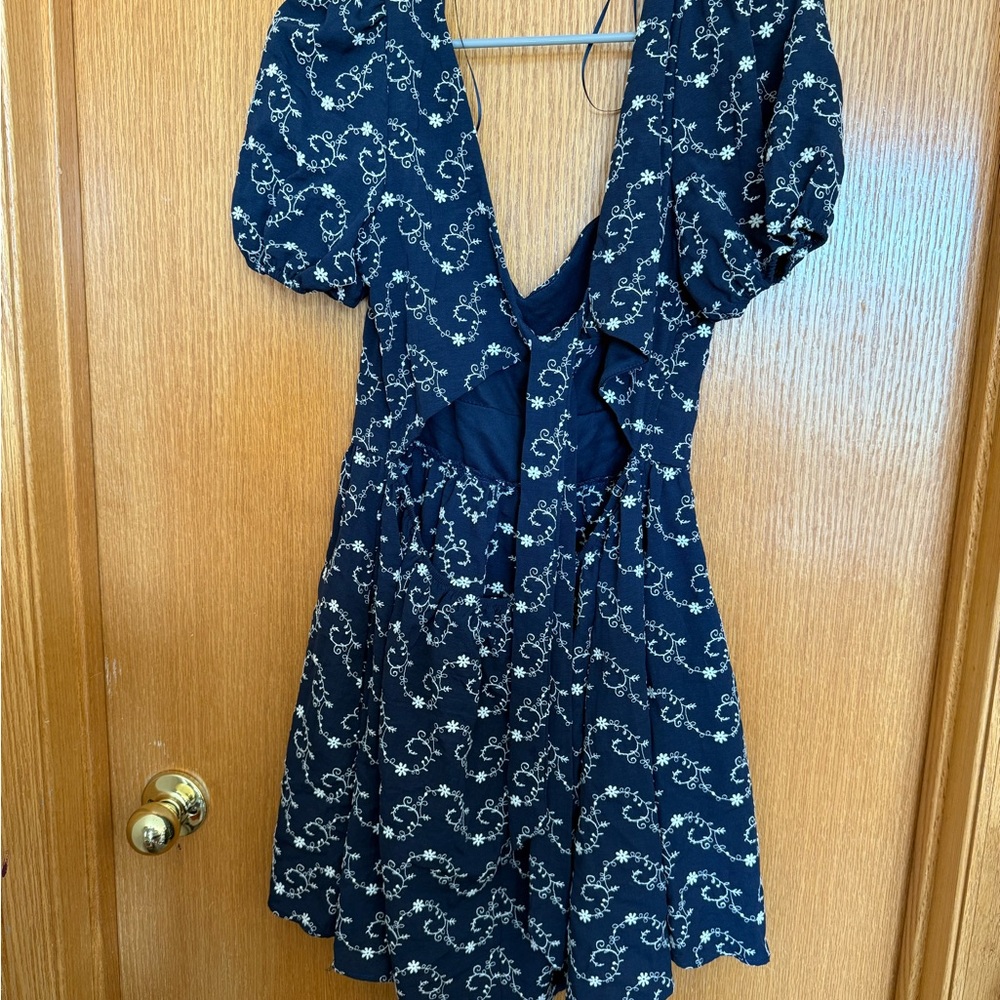 Navy Mini Dress with White Floral Design - Picture 4 of 6